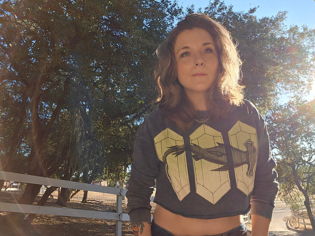 Crystal Hammerhead sweatshirt - Snow Washed Raw Edge Cropped