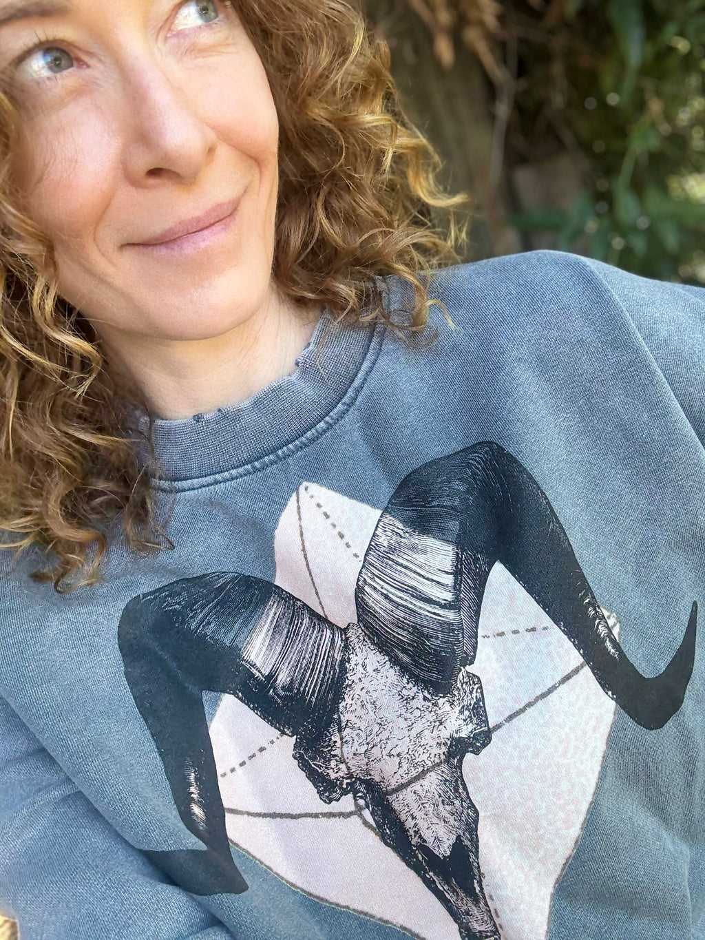 Crystal Ram - Snow Washed Raw Edge Cropped Sweatshirt