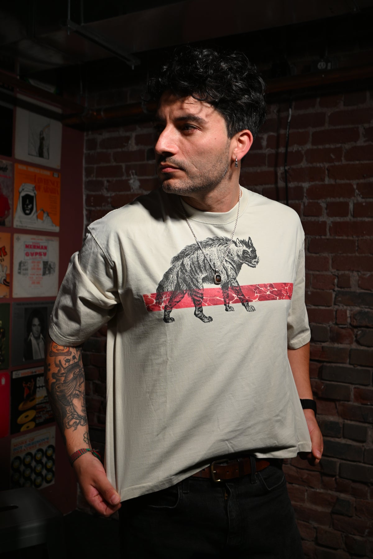 Hyena - Unisex Vintage Wash Sunfade Boxy T-Shirt